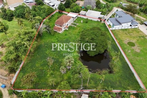 Land in Pattaya, Thailand 200 sq.m. № 197959 - photo 6