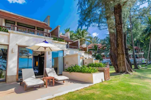 Villa in Phuket, Thailand 2 bedrooms № 155194 - photo 1