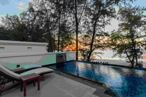 Villa in Phuket, Thailand 2 bedrooms № 155194 - photo 15