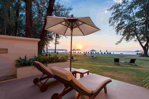 Villa in Phuket, Thailand 2 bedrooms № 155194 - photo 12