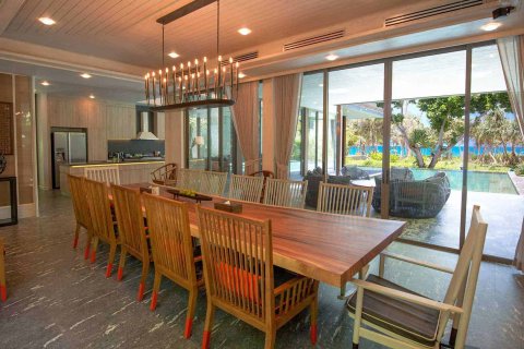 Villa in Phuket, Thailand 5 bedrooms № 166789 - photo 8