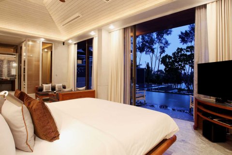 Villa in Phuket, Thailand 5 bedrooms № 166789 - photo 9