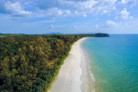 Villa in Phuket, Thailand 2 bedrooms № 166790 - photo 16