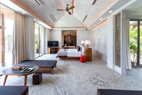 Villa in Phuket, Thailand 5 bedrooms № 166788 - photo 10