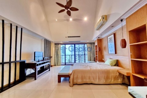 Condo in Pattaya, Thailand, 3 bedrooms № 199605 - photo 19