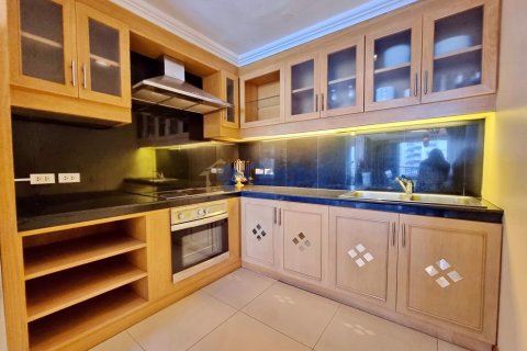 Condo in Pattaya, Thailand, 3 bedrooms № 199605 - photo 12