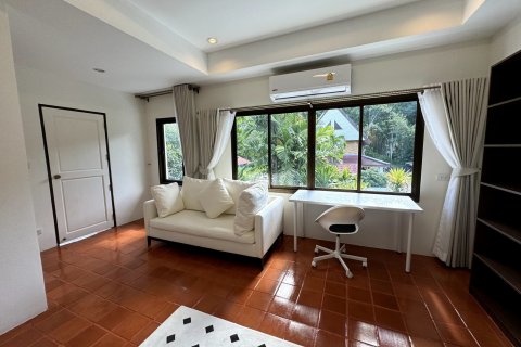 Villa in Pattaya, Thailand 4 Schlafzimmer № 199608 - Foto 7