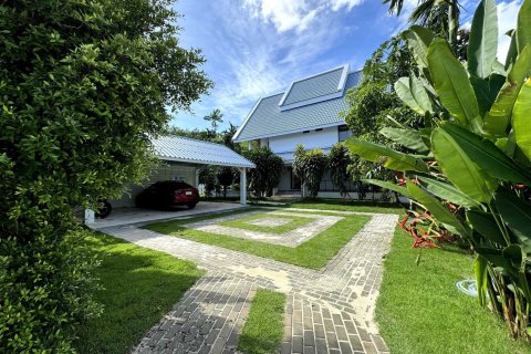Villa in Pattaya, Thailand 4 Schlafzimmer № 199608 - Foto 4