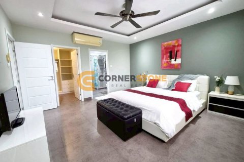 Studio in the Condo on Jomtien Beach, Pattaya, Thailand № 199606 - photo 9