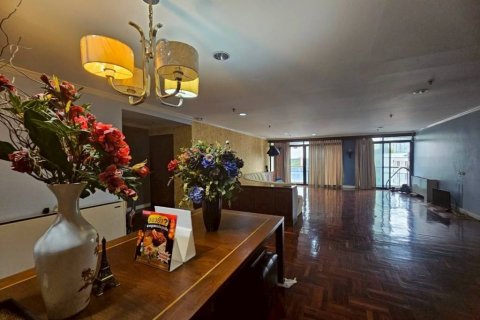 Condo à Bangkok, Thaïlande, 3 chambres  № 134456 - photo 4