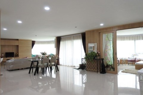 Eigentumswohnung in Pattaya, Thailand, 2 Schlafzimmer № 222930 - Foto 2