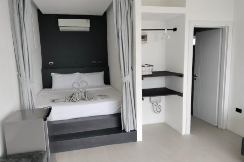Villa on Chaweng Beach, Ko Samui, Thailand 4 bedrooms № 180129 - photo 15