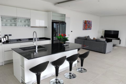 Villa on Chaweng Beach, Ko Samui, Thailand 4 bedrooms № 180129 - photo 4