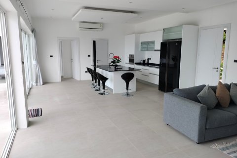 Villa on Chaweng Beach, Ko Samui, Thailand 4 bedrooms № 180129 - photo 5
