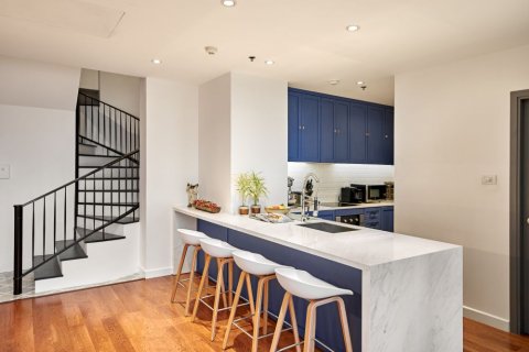 Condo in Sathon, Bangkok, Thailand, 2 bedrooms  № 133811 - photo 18