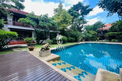 Вилла в Бангкоке, Таиланд с 3 спальнями  № 133809 - фото 11