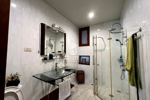 Вилла в Бангкоке, Таиланд с 3 спальнями  № 133809 - фото 25