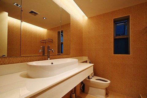 Кондоминиум с 3 спальнями в Патхум Ване, Бангкок, Таиланд № 133812 - фото 10