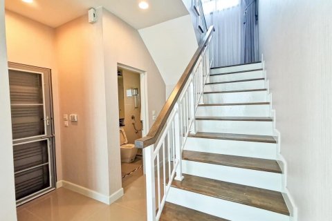 Вилла в Правете, Бангкок, Таиланд с 4 спальнями  № 133807 - фото 6