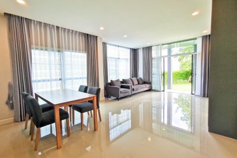 Вилла в Правете, Бангкок, Таиланд с 4 спальнями  № 133807 - фото 3