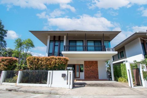 House in Chiang Mai, Thailand 3 bedrooms № 121729 - photo 1