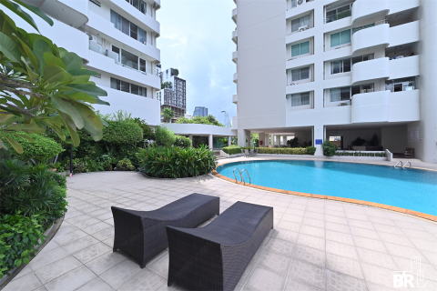 Condo à Bangkok, Thaïlande, 3 chambres № 188590 - photo 10