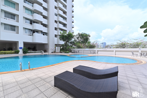 Condo à Bangkok, Thaïlande, 3 chambres  № 188590