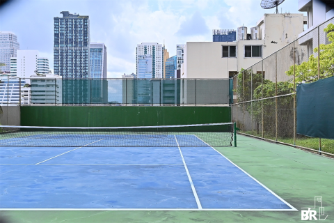Condo in Bangkok, Thailand, 3 bedrooms № 188590