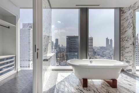 Condo in Bangkok, Thailand, 3 bedrooms  № 181016 - photo 6