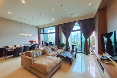 Condo in Bangkok, Thailand, 4 bedrooms  № 181015 - photo 2