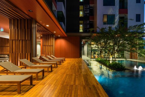 Condo in Bangkok, Thailand, 4 bedrooms  № 181015 - photo 13