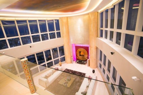Кондоминиум с 6 спальнями в Бангкоке, Таиланд № 181010 - фото 2