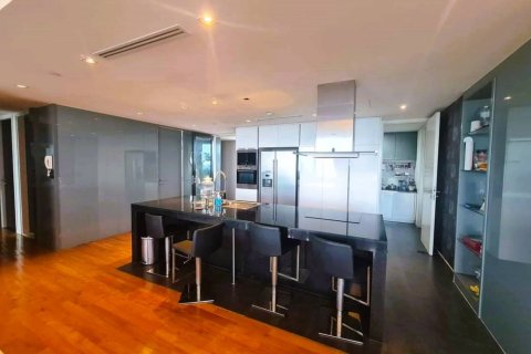 Condo à Bangkok, Thaïlande, 3 chambres  № 181013