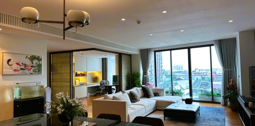 Condo in Bangkok, Thailand, 3 bedrooms  № 181014