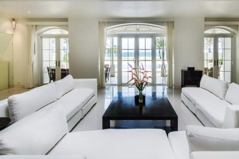 Condo in Bangkok, Thailand, 3 bedrooms  № 181014 - photo 12