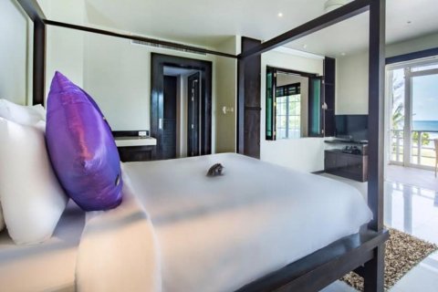 Condo in Bangkok, Thailand, 3 bedrooms  № 181014 - photo 16