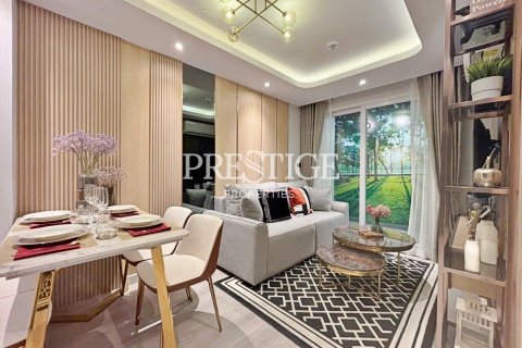Condo in Pattaya, Thailand, 1 bedroom  № 209053