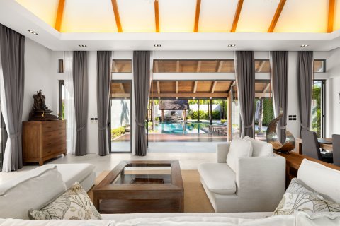 Villa in Phuket, Thailand 4 bedrooms № 157114 - photo 8