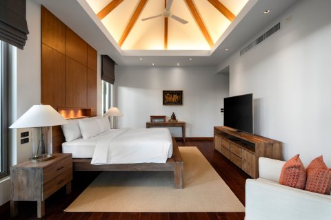 Villa in Phuket, Thailand 4 bedrooms № 157114 - photo 9