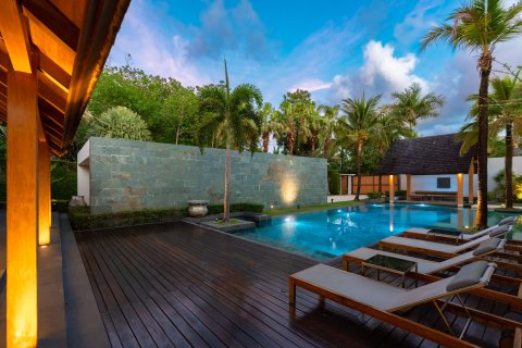 Villa in Phuket, Thailand 4 bedrooms № 157114 - photo 15