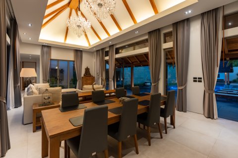 Villa in Phuket, Thailand 4 bedrooms № 157114 - photo 14