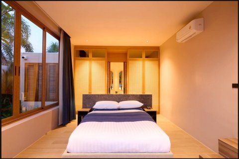 Villa in Phuket, Thailand 4 bedrooms № 138797 - photo 2