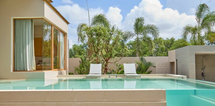 Villa in Phuket, Thailand 4 bedrooms № 138797