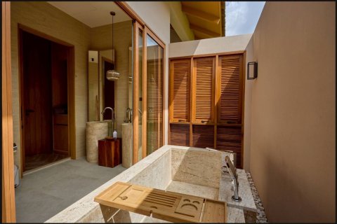 Villa in Phuket, Thailand 4 bedrooms № 138797 - photo 7