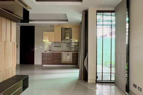 Duplex à Yan Nawa, Bangkok, Thaïlande 4 chambres № 136593 - photo 3