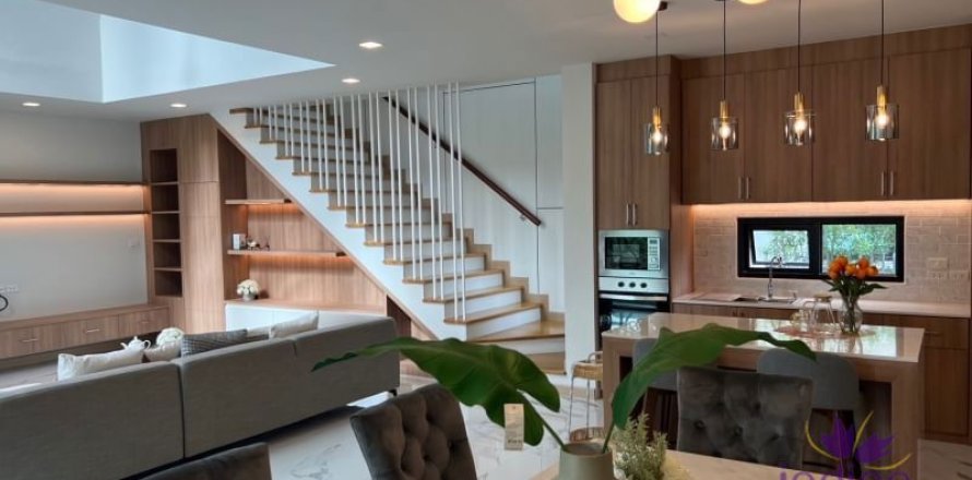 Вилла в Чиангмае, Таиланд с 4 спальнями № 162593