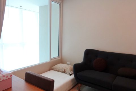 Condo in Bangkok, Thailand, 2 bedrooms  № 180984 - photo 21