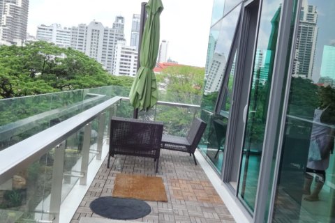 Condo in Bangkok, Thailand, 2 bedrooms  № 180984 - photo 9