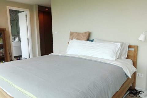 Condo in Bangkok, Thailand, 2 bedrooms  № 180984 - photo 17