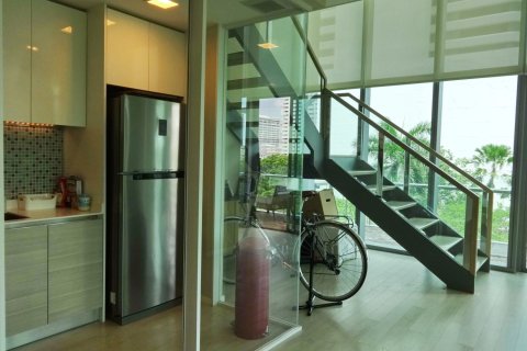 Condo in Bangkok, Thailand, 2 bedrooms  № 180984 - photo 6